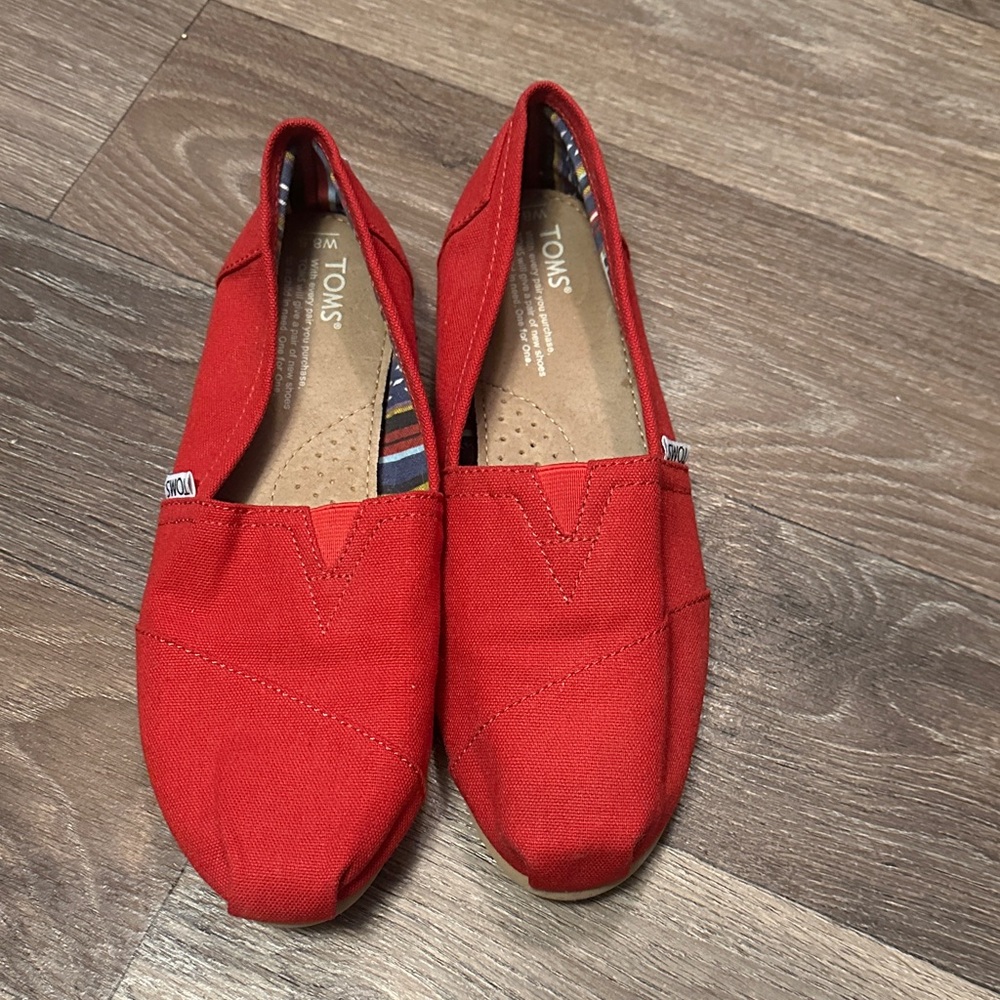 Toms Vibrant Red Canvas Slip-Ons 8.5